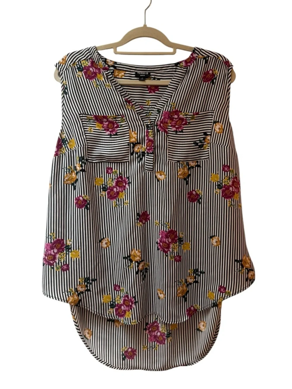 Women's Torrid Harper Stripe with Floral Sleeveless Top
Size: 0 - Picture 1 of 4